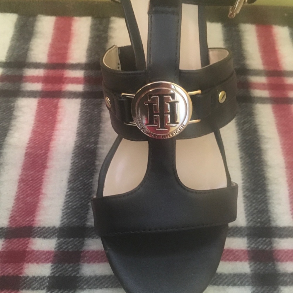 Tommy Hilfiger Black Wedges Size 7 1/2 - Picture 2 of 8